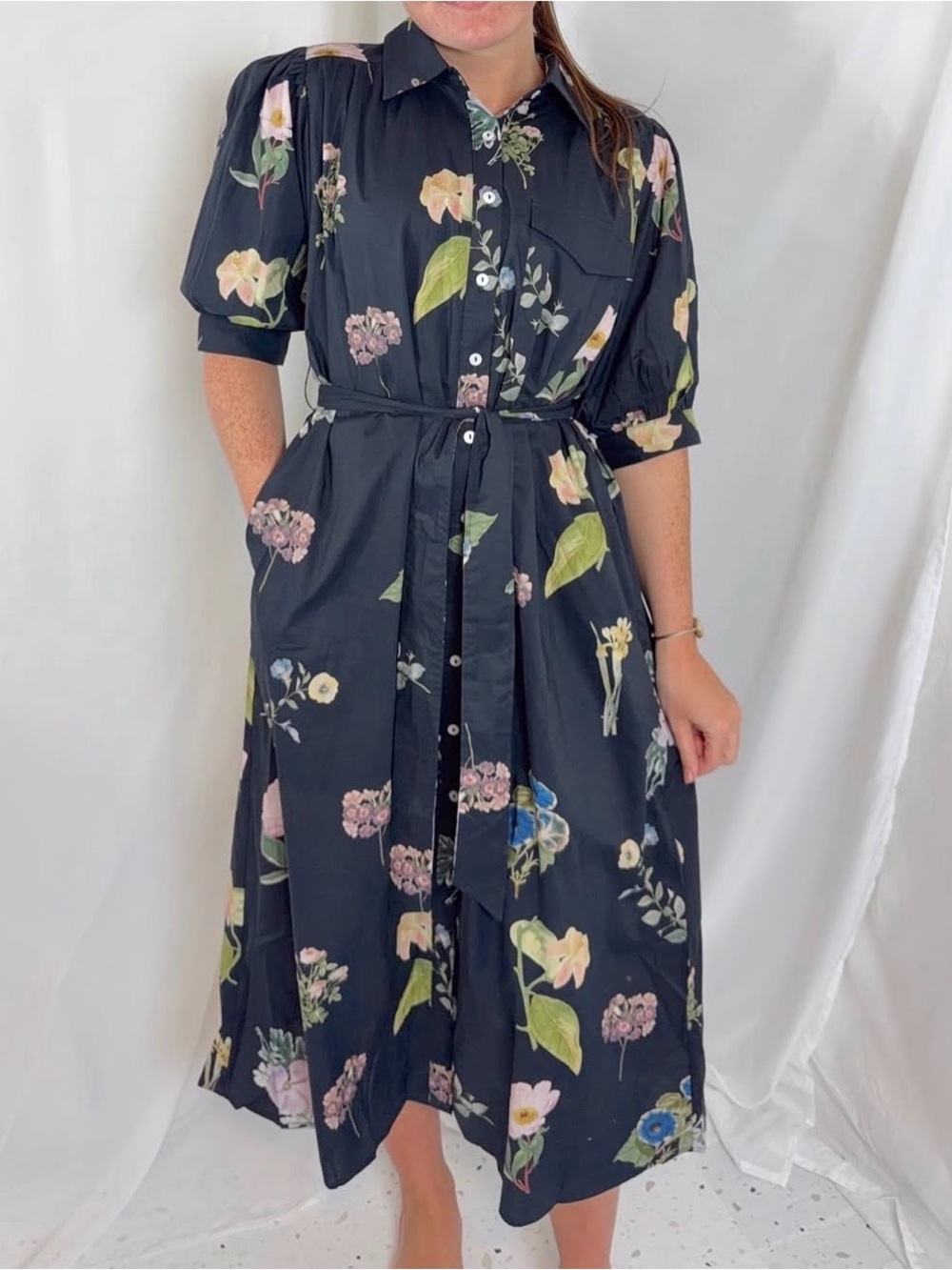 entro Black Floral Button-Front Midi Dress with Tie Belt. New with Tags.